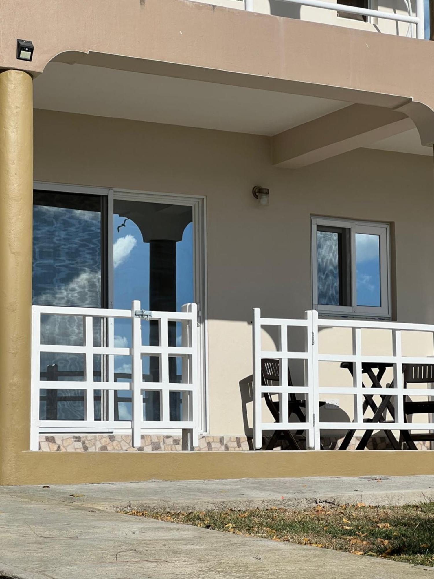 Sealavie Apartments - Grenada セントジョージズ エクステリア 写真