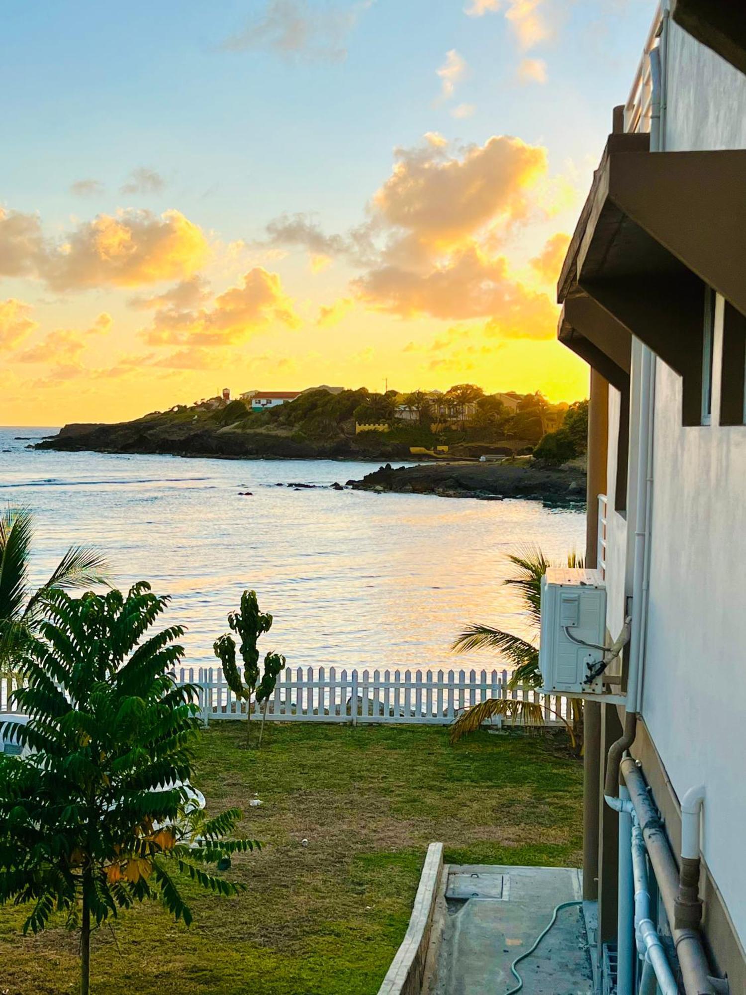 Sealavie Apartments - Grenada セントジョージズ エクステリア 写真
